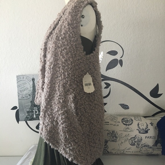 Altar’d State | nubby vest duster size extra small / tan brown - Picture 4 of 15